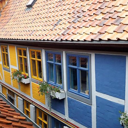 Fachwerkhotel - Ferienhaeuser Vorhof Zur Hoelle Кведлинбург Экстерьер фото
