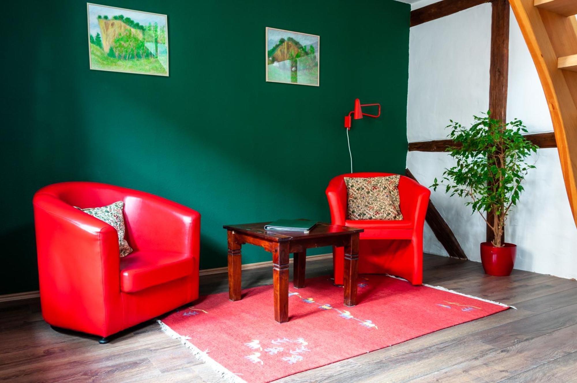 Fachwerkhotel - Ferienhaeuser Vorhof Zur Hoelle Кведлинбург Экстерьер фото